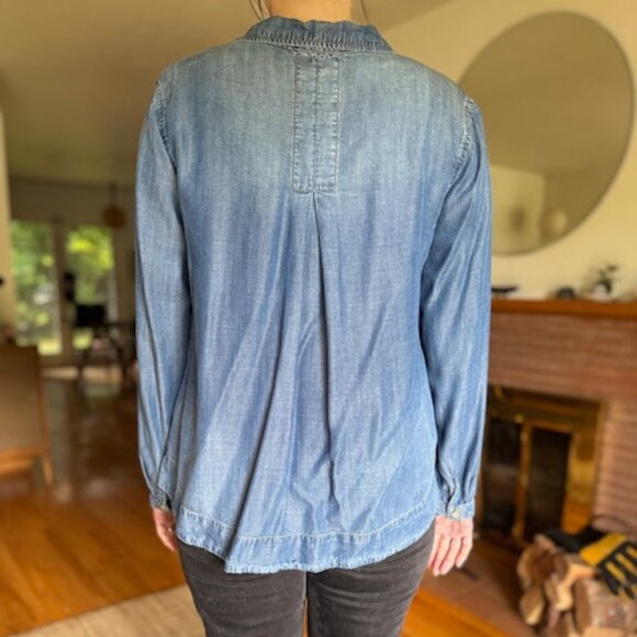 Cloth & Stone 💖 Cute denim top. EUC from Anthropologie. - Picture 14 of 14